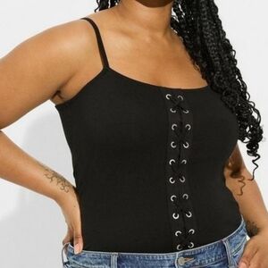 🆕️🖤BLACK FOXY LACE-UP CAMI🖤